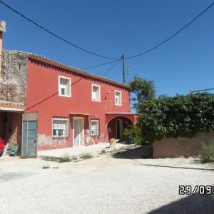CHALET CERCA DE YECLA