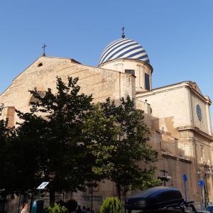 VIVIENDA SIN ESCALERAS CON ASCENSOR Y PATIO EN YECLA