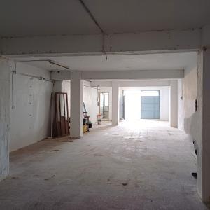LOCAL COMERCIAL DE 85 MTS EN AVENIDA DE LA PAZ DE YECLA