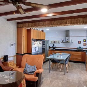 CHALET MUY CERCA DE YECLA PARA VIVIR TODO EL AÑO CHALET MUY CERCA DE YECLA PARA VIVIR TODO EL AÑO