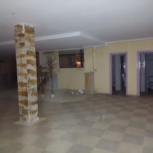 LOCAL COMERCIAL CENTRICO EN ESQUINA Y EN YECLA