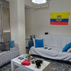 PISO REFORMADO EN ZONA MUY TRANQUILA DE YECLA