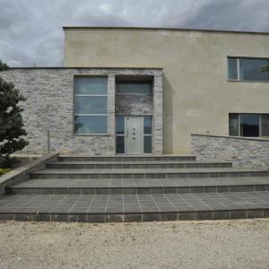 CHALET PARA VIVIR TODO EL AÑO Y EN YECLA CHALET PARA VIVIR TODO EL AÑO Y EN YECLA