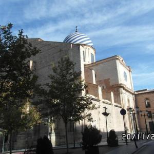 TERRENO CON 26.600 METROS PARA HACERSE UNA CASA PARA VIVIR EN YECLA