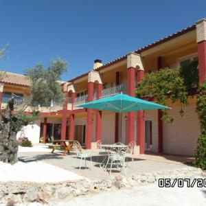 CHALET A 1 KM DE YECLA