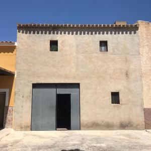 CASA DE CAMPO ADOSADA DE 103 MTS. EN YECLA