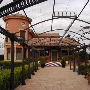 Chalet a 1´5 km. de Yecla