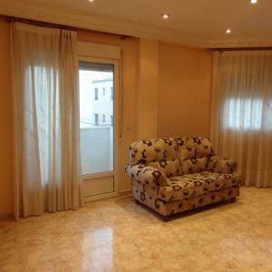 PISO PRIMERO TODO REFORMADO CON COCHERA INDEPENDIENTE EN YECLA PISO PRIMERO TODO REFORMADO CON COCHERA INDEPENDIENTE EN YECLA