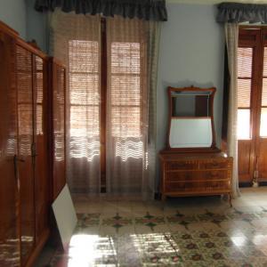 CASA INDEPENDIENTE 2 PLANTAS Y SOTANO EN EL CENTRO DE YECLA CASA INDEPENDIENTE 2 PLANTAS Y SOTANO EN EL CENTRO DE YECLA