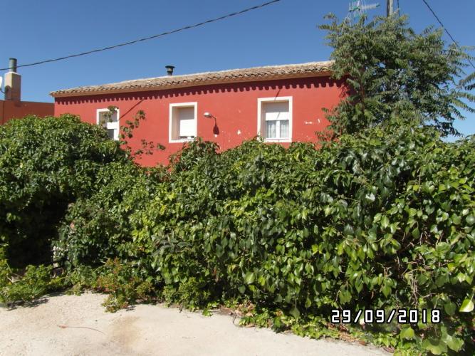 CHALET CERCA DE YECLA