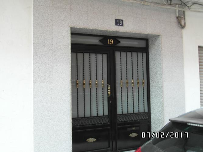 PISO 1 CON ASCENSOR EN ZONA DE COLEGIOS