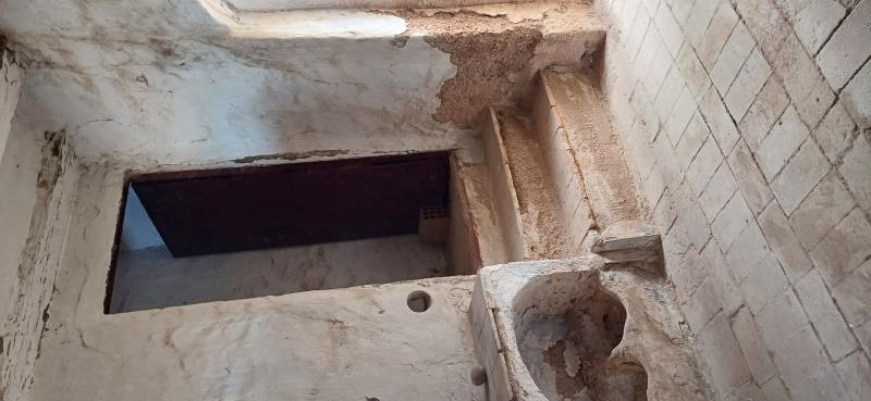 CHALET ADOSADO PARA ARREGLAR Y EN YECLA