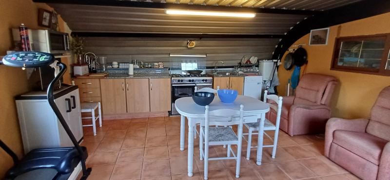 CHALET MUY CERCA DE YECLA PARA VIVIR TODO EL AÑO