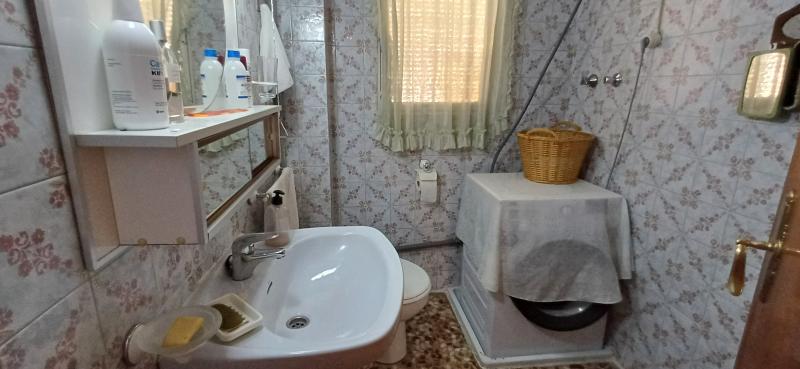 PISO CENTRICO AMUEBLADO PARA ENTRAR A VIVIR Y EN YECLA