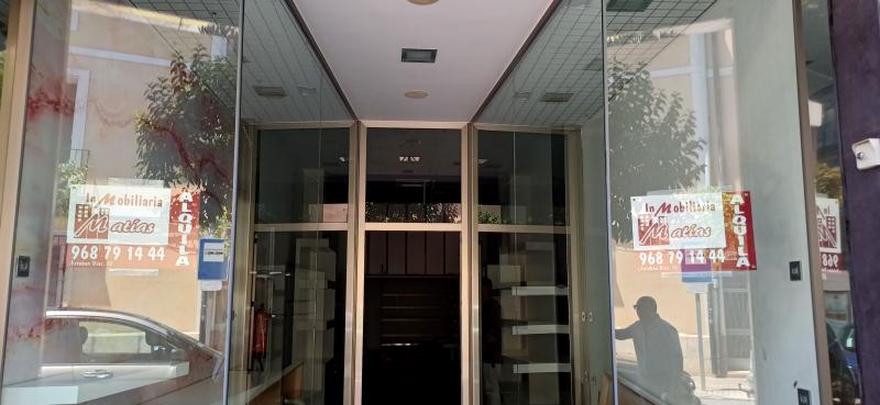 LOCAL COMERCIAL PARA NEGOCIO EN CALLE SAN JOSE DE 100 MTS DE ALQUILER Y EN YECLA