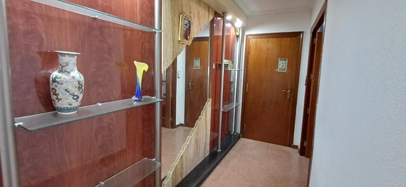 PISO CON ASCENSOR MUY CENTRICO Y EN YECLA