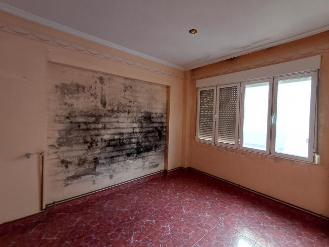 PISO EN CALLE COLON MUY CENTRICO Y EN YECLA