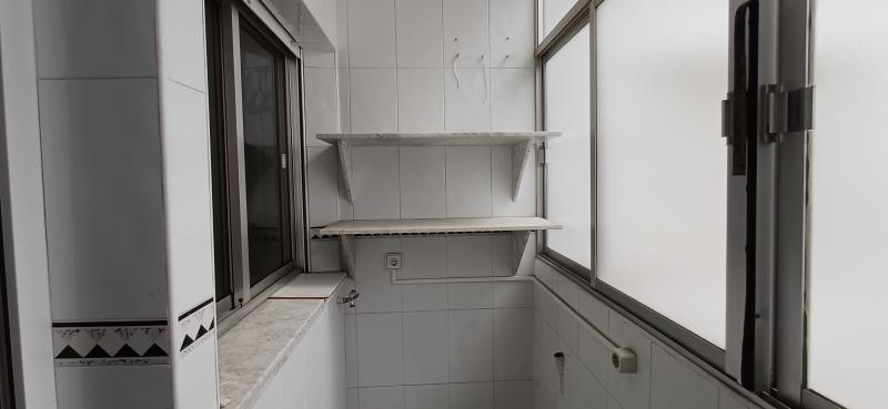 PISO JUNTO AL HOSPITAL Y A LA FERIA DEL MUEBLE DE YECLA.