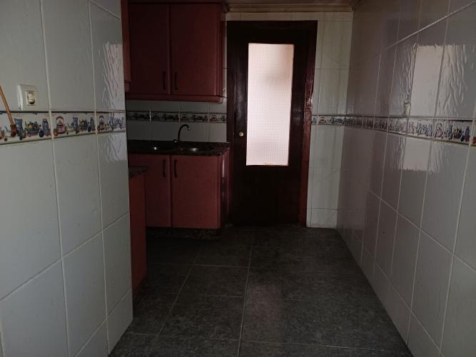 CASA EN PLANTA BAJA EN ESQUINA Y MUY CERCA DEL UVEN Y EN YECLA