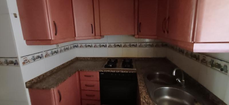 CASA EN PLANTA BAJA EN ESQUINA Y MUY CERCA DEL UVEN Y EN YECLA