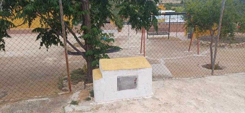 CHALET AMUEBLADO CERCA PARA VIVIR Y DE YECLA 