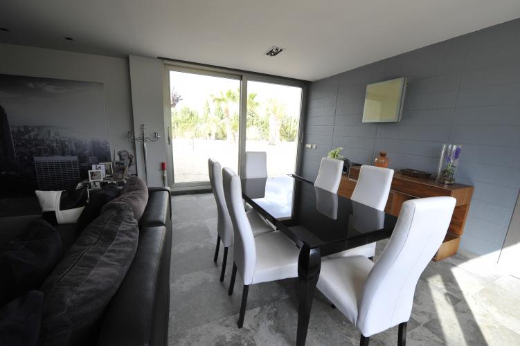 CHALET PARA VIVIR TODO EL AÑO Y EN YECLA