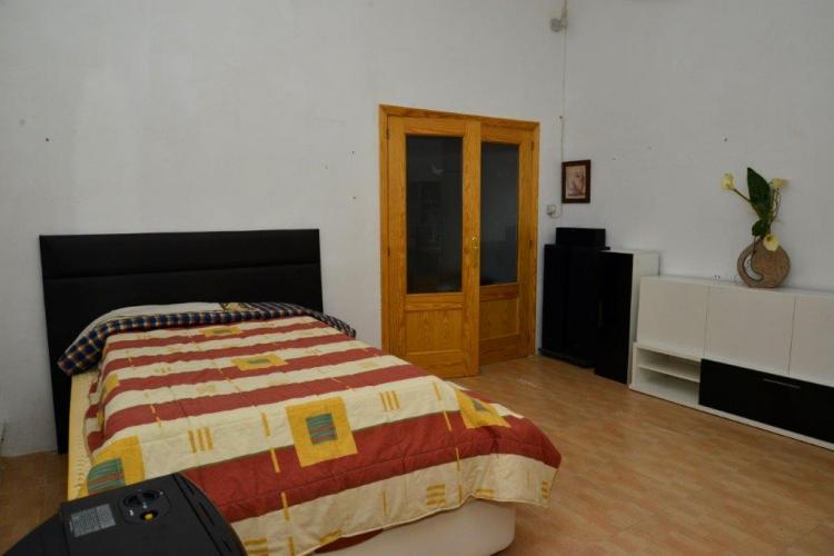 BAJO COMERCIAL DE 77 METROS CON REFORMAS Y EN YECLA