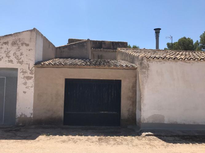 CASA DE CAMPO ADOSADA DE 103 MTS. EN YECLA