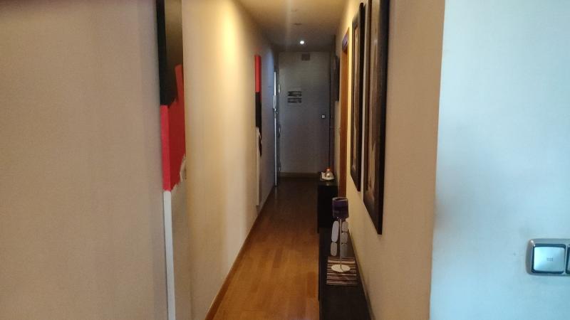 PISO CON ASCENSOR AMUEBLADO CON GARAJE Y EN YECLA
