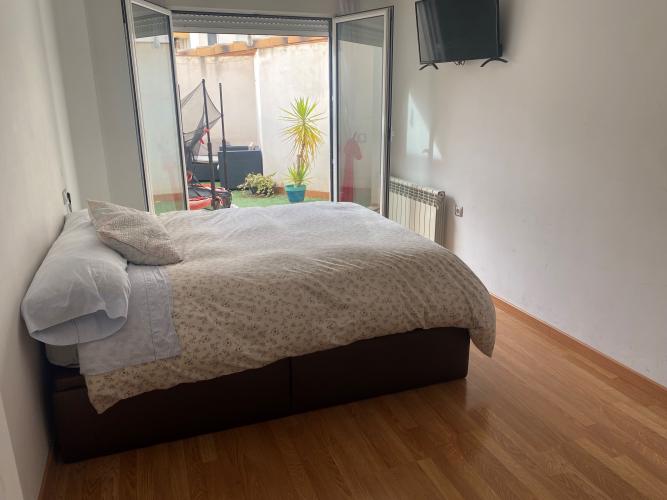 PISO SEMI NUEVO CON ASCENSOR Y PLAZA DE GARAJE EN YECLA