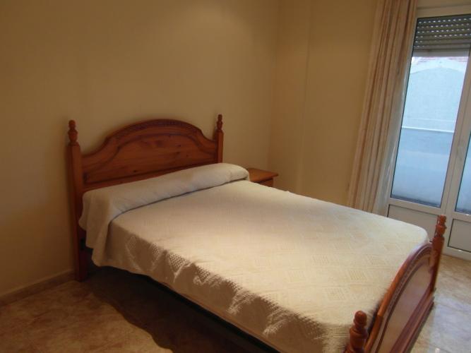 PISO PRIMERO TODO REFORMADO CON COCHERA INDEPENDIENTE EN YECLA